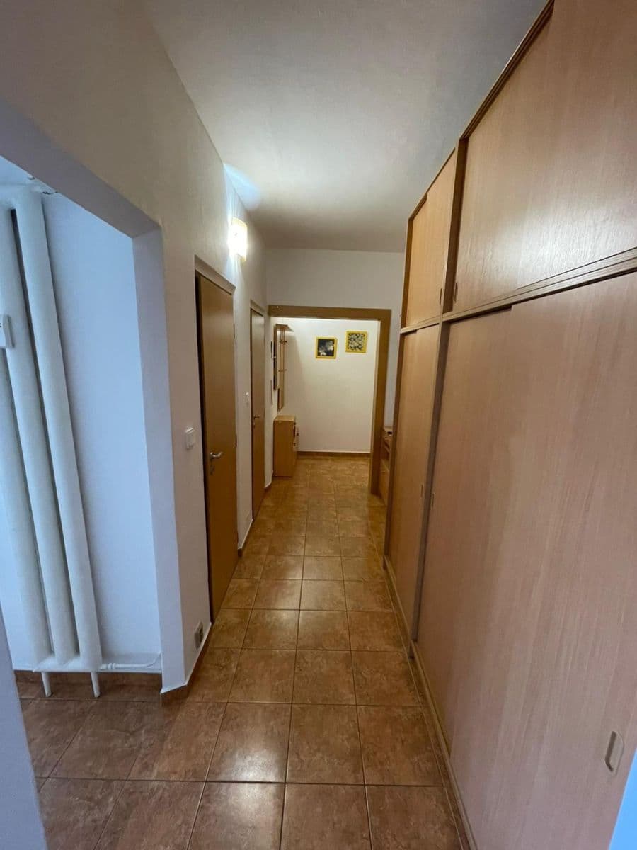 Prenájom bytu 2-izbový 52 m², tř. Svornosti, Olomouc, Olomoucký kraj Prenájom bytu 2-izbový 52 m², tř. Svornosti, Olomouc, Olomoucký kraj