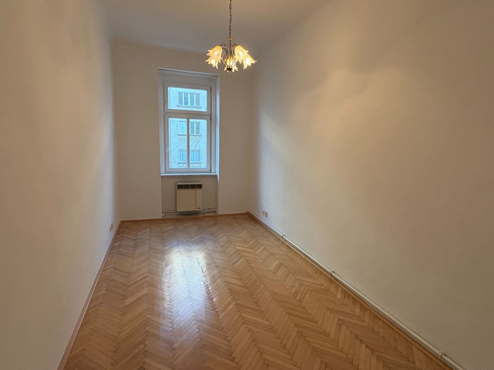 Prenájom bytu 2-izbový 51 m², Komunardů, Praha, Praha Prenájom bytu 2-izbový 51 m², Komunardů, Praha, Praha