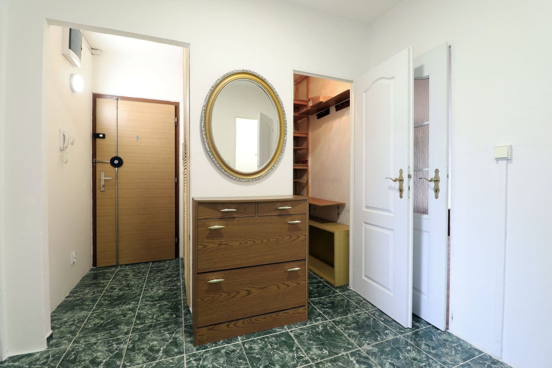 Prenájom bytu 3-izbový 73 m², Klapálkova, Praha, Praha Prenájom bytu 3-izbový 73 m², Klapálkova, Praha, Praha