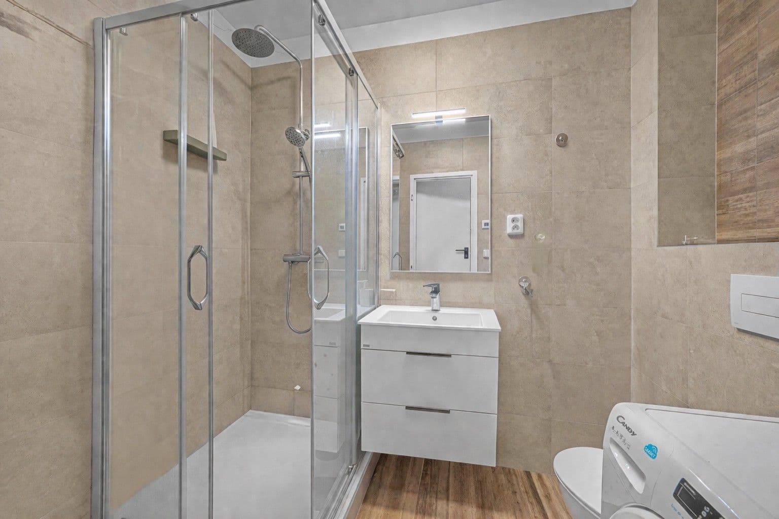 Predaj bytu 2-izbový 47 m², B. Němcové, Horoměřice, Středočeský kraj Predaj bytu 2-izbový 47 m², B. Němcové, Horoměřice, Středočeský kraj