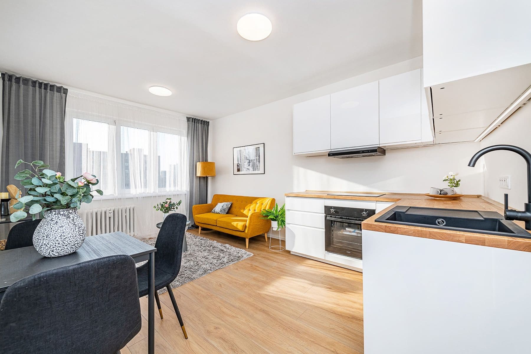 Predaj bytu 3-izbový 53 m², Etiopská, Praha, Praha Predaj bytu 3-izbový 53 m², Etiopská, Praha, Praha