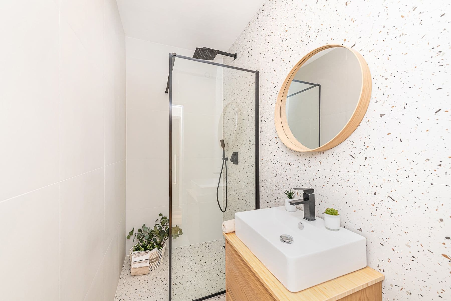 Predaj bytu 3-izbový 53 m², Etiopská, Praha, Praha Predaj bytu 3-izbový 53 m², Etiopská, Praha, Praha