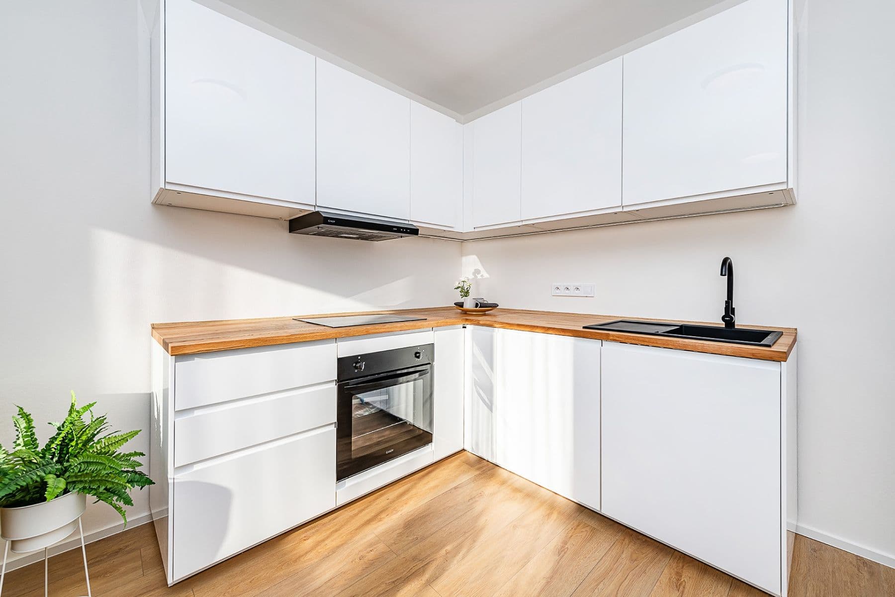 Predaj bytu 3-izbový 53 m², Etiopská, Praha, Praha Predaj bytu 3-izbový 53 m², Etiopská, Praha, Praha