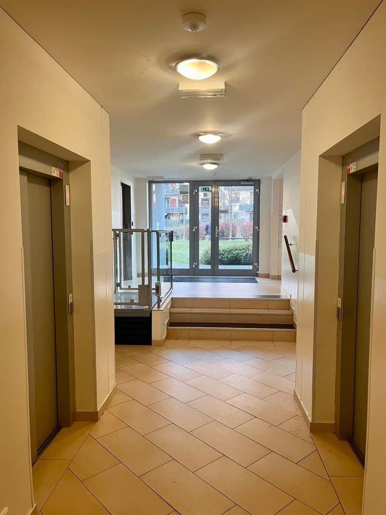 Prenájom bytu 1-izbový 36 m², Miroslava Hajna, Praha, Praha Prenájom bytu 1-izbový 36 m², Miroslava Hajna, Praha, Praha