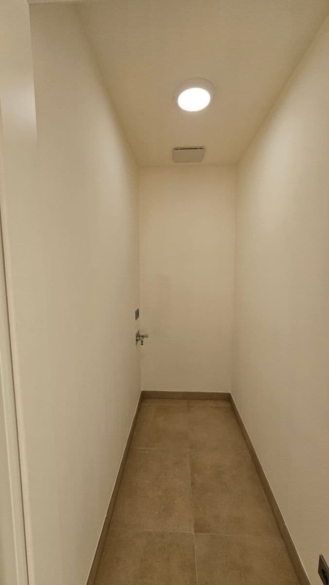 Prenájom bytu 2-izbový 71 m², Velvary, Středočeský kraj Prenájom bytu 2-izbový 71 m², Velvary, Středočeský kraj