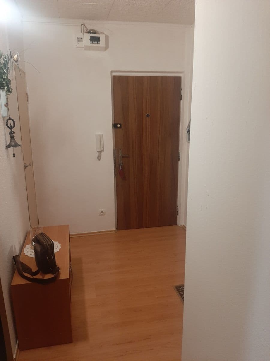 Predaj bytu 3-izbový 72 m², Pod Vrchem, Mělník, Středočeský kraj Predaj bytu 3-izbový 72 m², Pod Vrchem, Mělník, Středočeský kraj