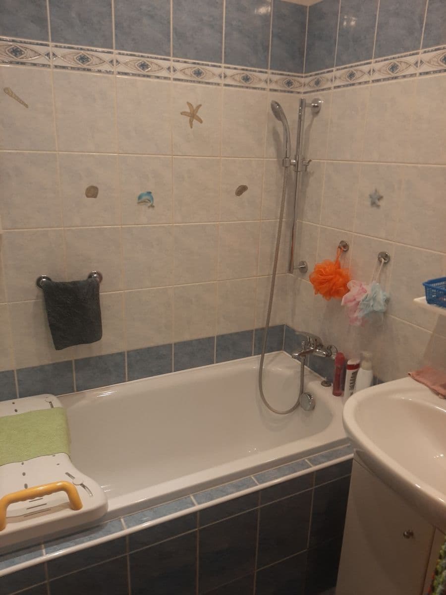 Predaj bytu 3-izbový 72 m², Pod Vrchem, Mělník, Středočeský kraj Predaj bytu 3-izbový 72 m², Pod Vrchem, Mělník, Středočeský kraj