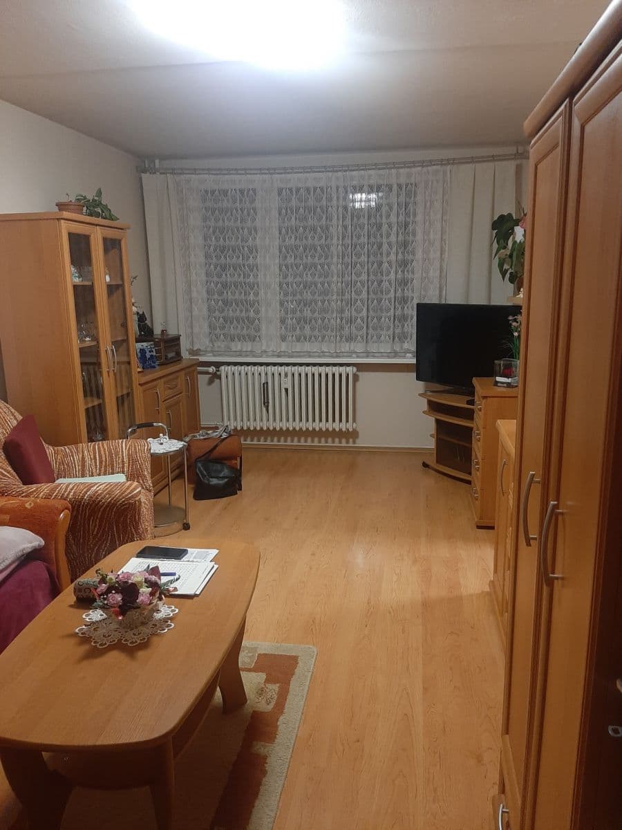 Predaj bytu 3-izbový 72 m², Pod Vrchem, Mělník, Středočeský kraj Predaj bytu 3-izbový 72 m², Pod Vrchem, Mělník, Středočeský kraj