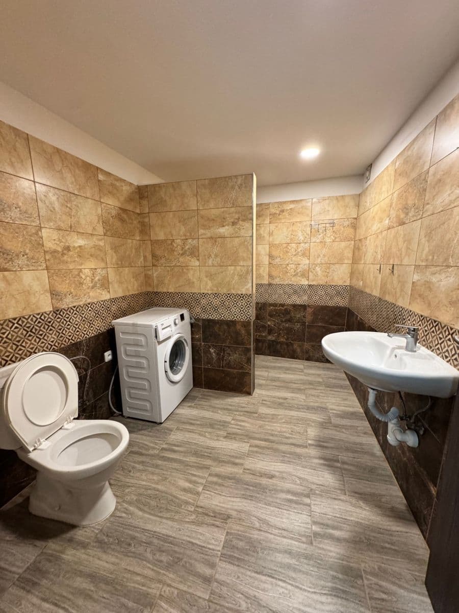 Prenájom bytu 2-izbový 55 m², Štenclova, Dašice, Pardubický kraj Prenájom bytu 2-izbový 55 m², Štenclova, Dašice, Pardubický kraj