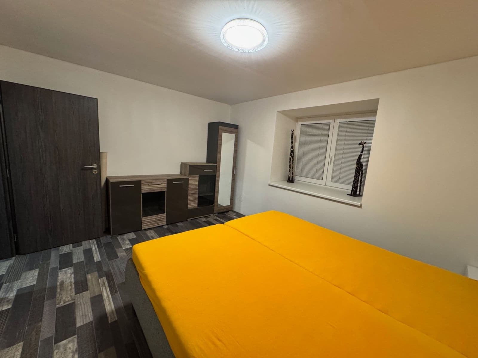 Prenájom bytu 2-izbový 55 m², Štenclova, Dašice, Pardubický kraj Prenájom bytu 2-izbový 55 m², Štenclova, Dašice, Pardubický kraj