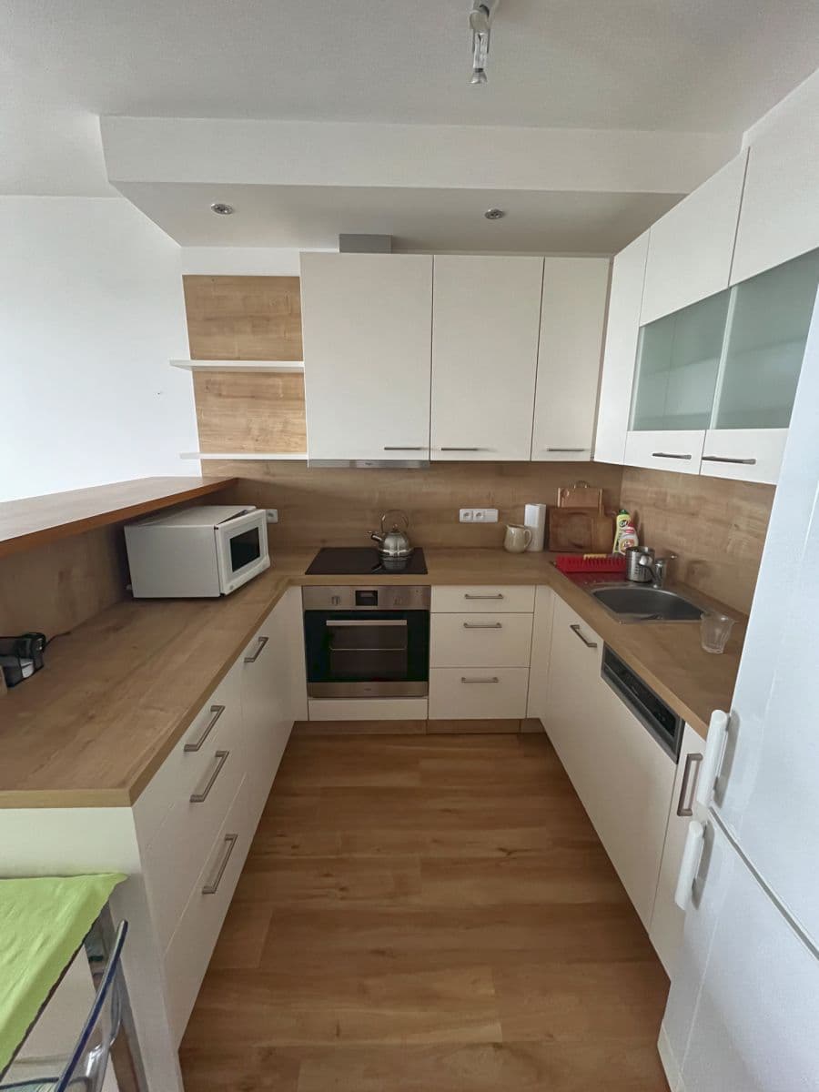 Prenájom bytu 2-izbový 46 m², Svitákova, Praha, Praha Prenájom bytu 2-izbový 46 m², Svitákova, Praha, Praha