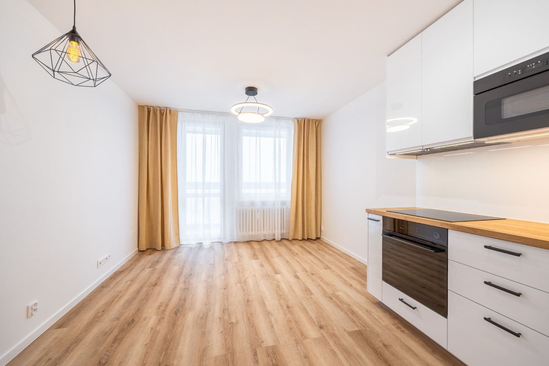Predaj bytu 4-izbový 74 m², Bachova, Praha, Praha Predaj bytu 4-izbový 74 m², Bachova, Praha, Praha