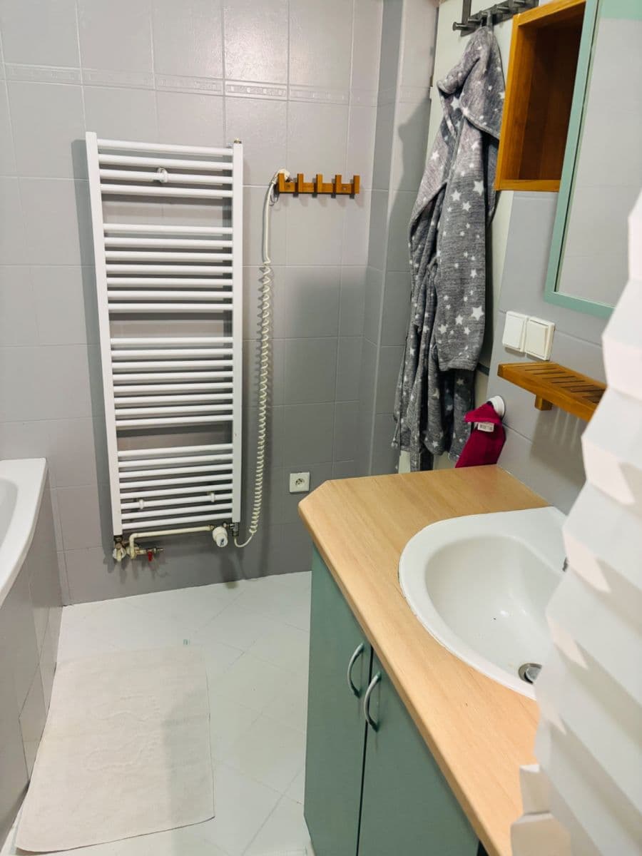 Prenájom bytu 3-izbový 57 m², U Strouhy, Vestec, Středočeský kraj Prenájom bytu 3-izbový 57 m², U Strouhy, Vestec, Středočeský kraj