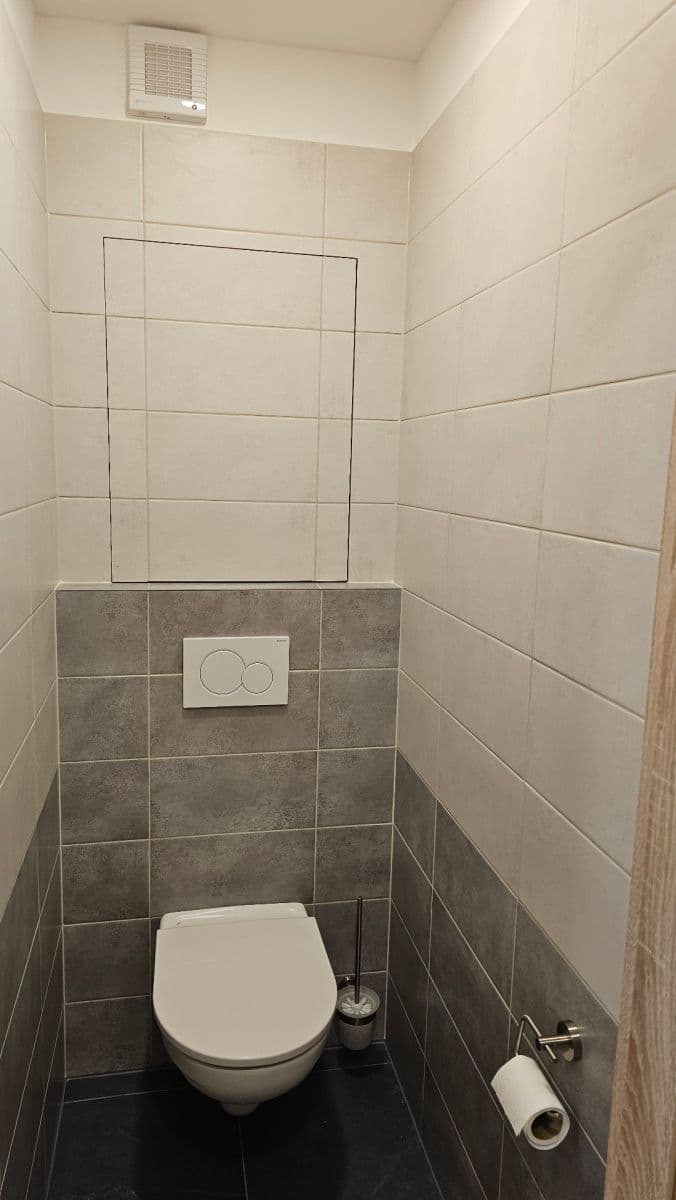 Prenájom bytu 2-izbový 43 m², Bítovská, Praha, Praha Prenájom bytu 2-izbový 43 m², Bítovská, Praha, Praha