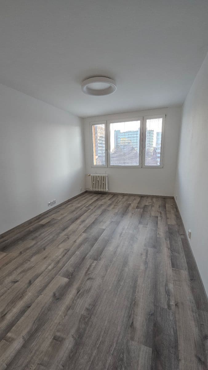 Prenájom bytu 2-izbový 43 m², Bítovská, Praha, Praha Prenájom bytu 2-izbový 43 m², Bítovská, Praha, Praha
