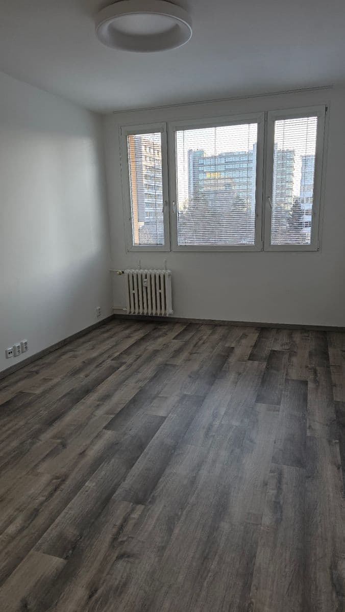 Prenájom bytu 2-izbový 43 m², Bítovská, Praha, Praha Prenájom bytu 2-izbový 43 m², Bítovská, Praha, Praha