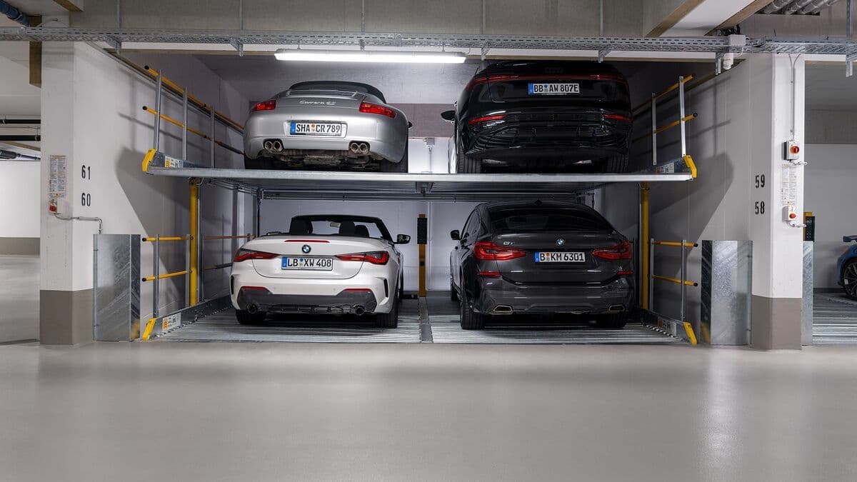 Prenájom garáže 15 m², Belgická, Praha, Praha Prenájom garáže 15 m², Belgická, Praha, Praha