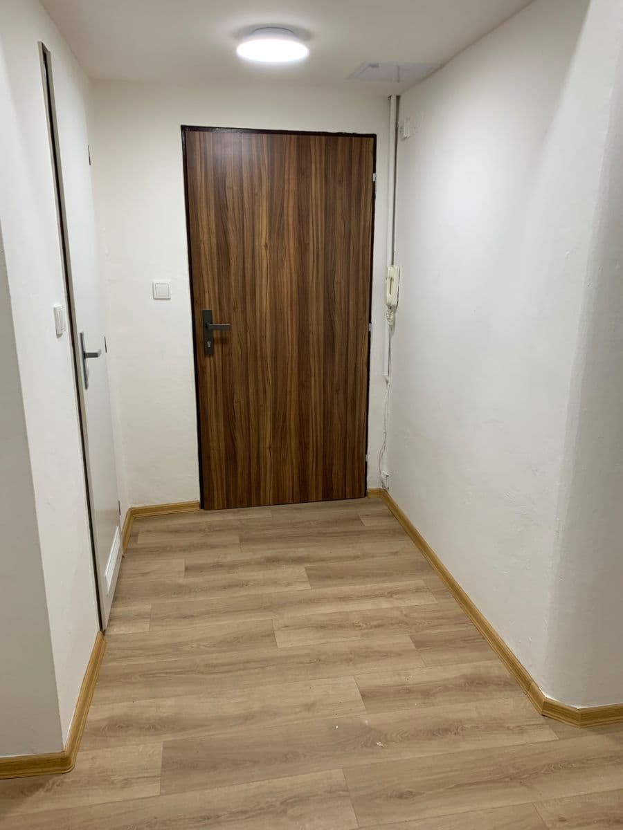 Prenájom bytu 2-izbový 47 m², Hartigova, Praha, Praha Prenájom bytu 2-izbový 47 m², Hartigova, Praha, Praha