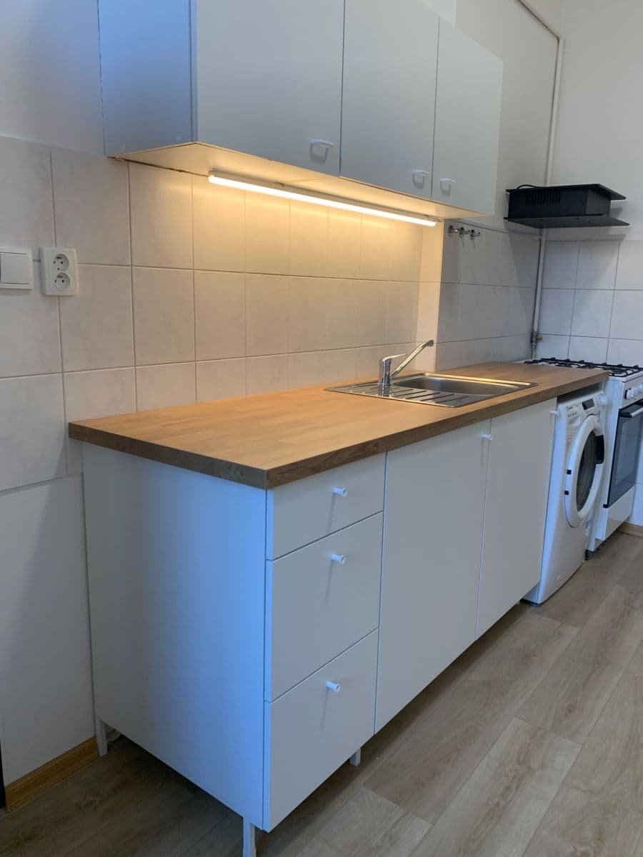 Prenájom bytu 1-izbový 47 m², Hartigova, Praha, Praha Prenájom bytu 1-izbový 47 m², Hartigova, Praha, Praha