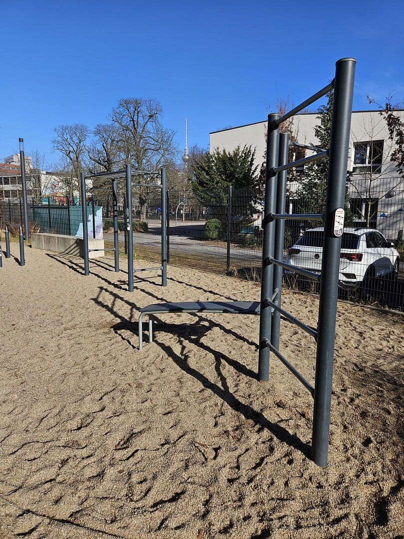 Predaj bytu 5-izbový 130 m², Stallschreiberstr.23, Berlin, Berlín Predaj bytu 5-izbový 130 m², Stallschreiberstr.23, Berlin, Berlín