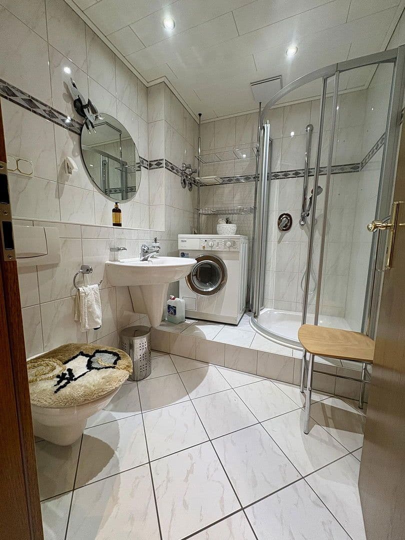 Predaj bytu 3-izbový 122 m², Goethestrasse 12, Bad Marienberg (Westerwald), Porýnie-Falcko Predaj bytu 3-izbový 122 m², Goethestrasse 12, Bad Marienberg (Westerwald), Porýnie-Falcko