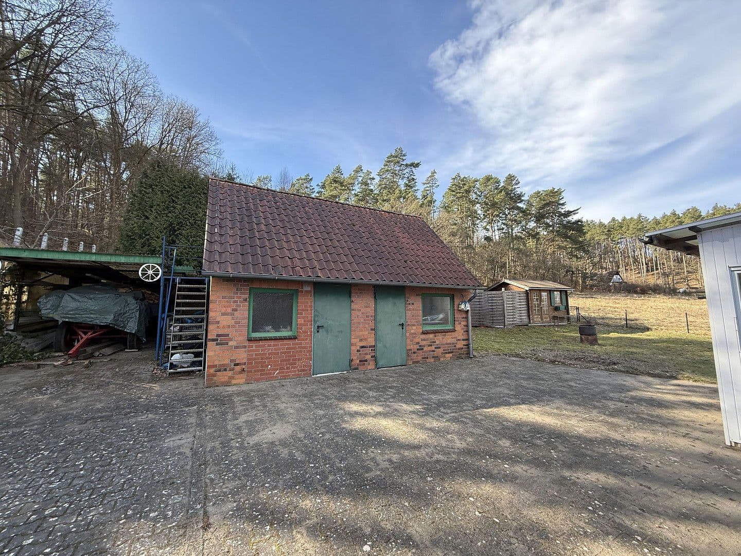 Predaj domu 114 m², pozemek 2.119 m², Elbuferstraße 210, Neu Darchau, Dolné Sasko Predaj domu 114 m², pozemek 2.119 m², Elbuferstraße 210, Neu Darchau, Dolné Sasko