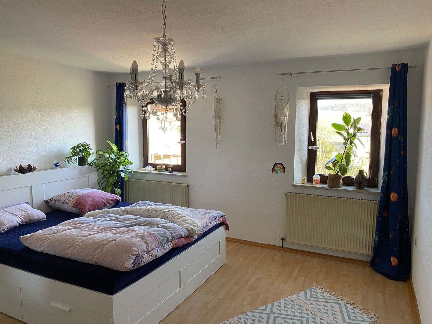 Prenájom bytu 4-izbový 100 m², Markt Erlbach, Bavorsko Prenájom bytu 4-izbový 100 m², Markt Erlbach, Bavorsko