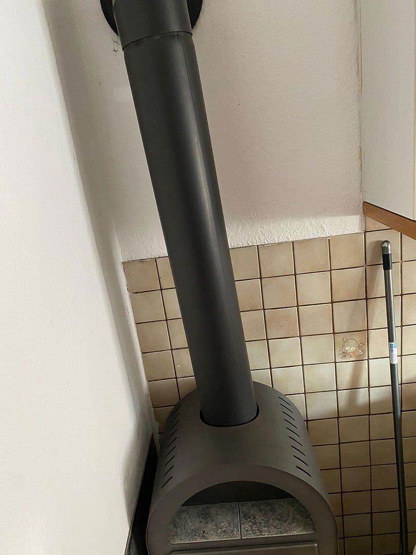 Prenájom bytu 4-izbový 100 m², Markt Erlbach, Bavorsko Prenájom bytu 4-izbový 100 m², Markt Erlbach, Bavorsko