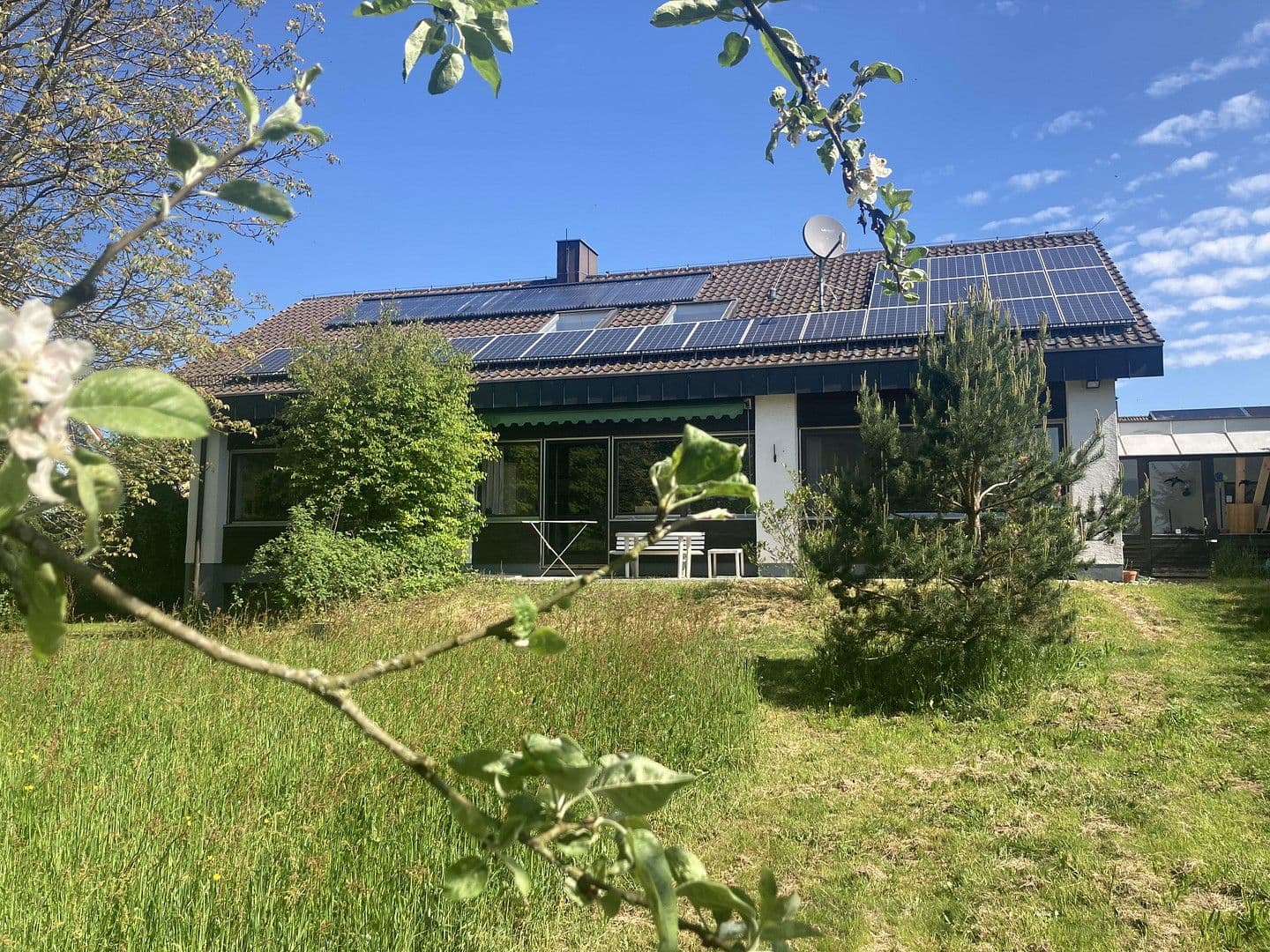 Prenájom domu 213 m², pozemek 1.193 m², Jägersteig 11, Schrobenhausen, Bavorsko Prenájom domu 213 m², pozemek 1.193 m², Jägersteig 11, Schrobenhausen, Bavorsko