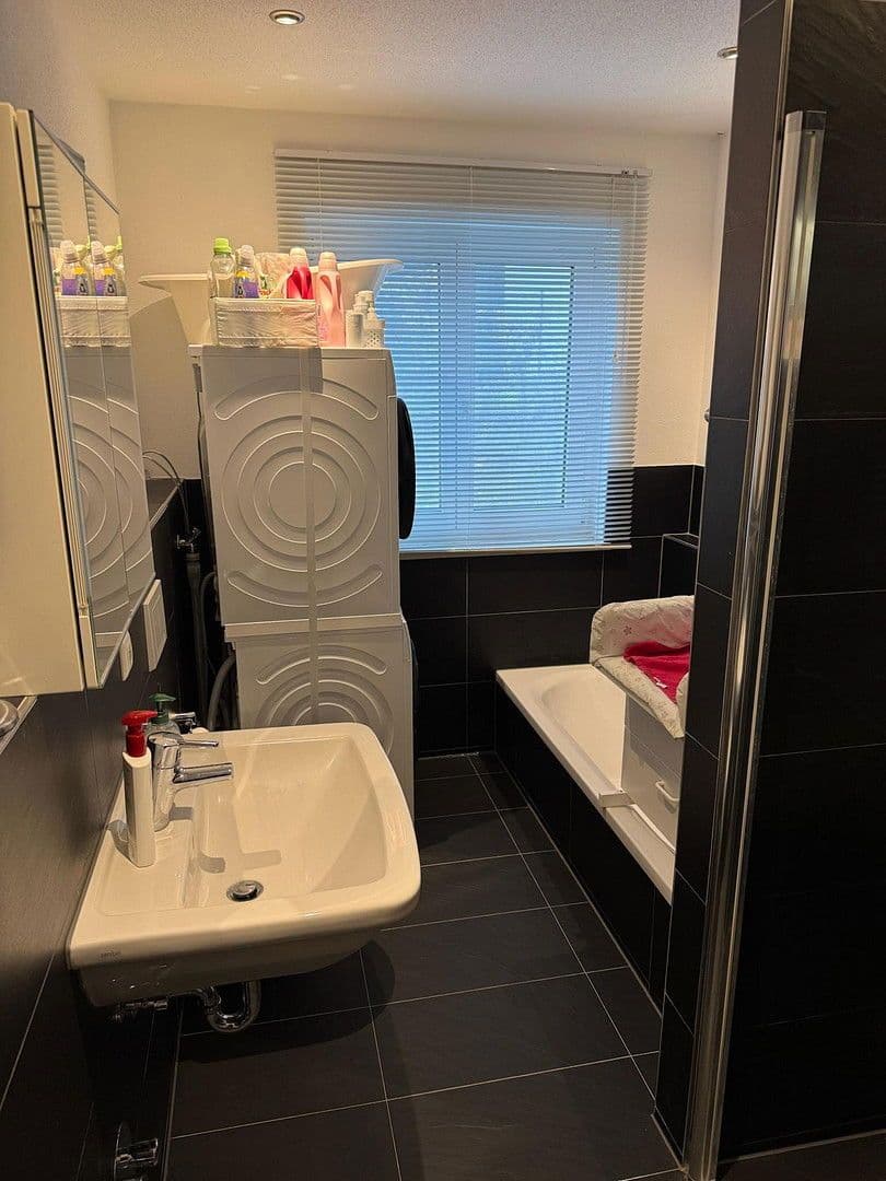 Prenájom bytu 3-izbový 73 m², Am Mitterfeld 48, Landshut, Bavorsko Prenájom bytu 3-izbový 73 m², Am Mitterfeld 48, Landshut, Bavorsko