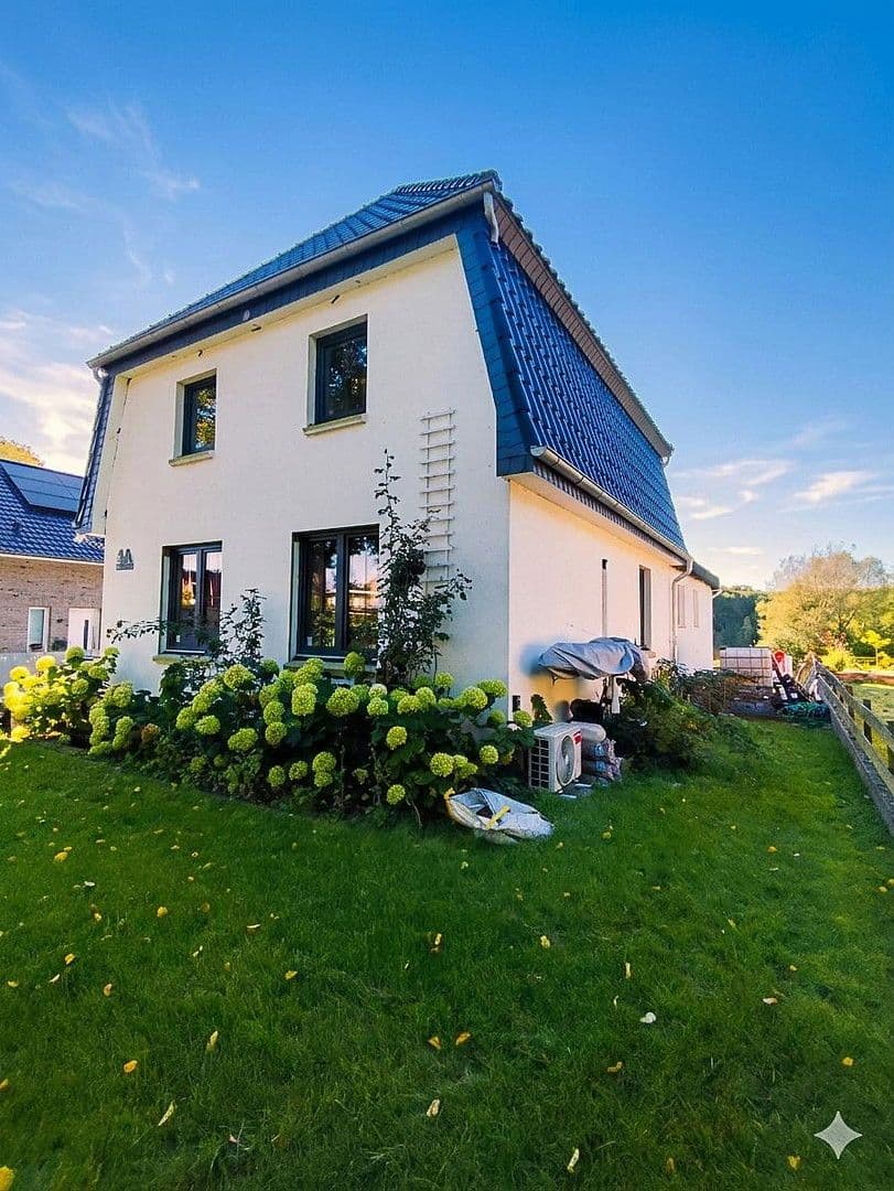 Predaj domu 215 m², pozemek 614 m², Selmsdorf, Meklenbursko-Predpomoransko Predaj domu 215 m², pozemek 614 m², Selmsdorf, Meklenbursko-Predpomoransko