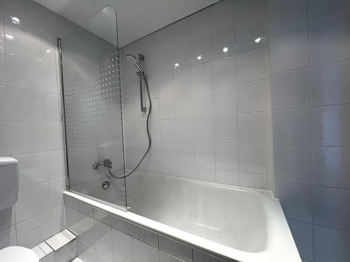 Prenájom bytu 3-izbový 47 m², Ravensberger Straße 162, Wuppertal, Severné Porýnie - Westfálsko Prenájom bytu 3-izbový 47 m², Ravensberger Straße 162, Wuppertal, Severné Porýnie - Westfálsko