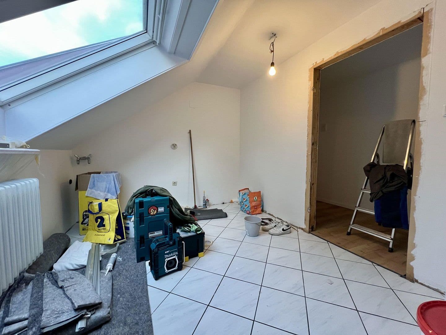 Prenájom bytu 3-izbový 47 m², Ravensberger Straße 162, Wuppertal, Severné Porýnie - Westfálsko Prenájom bytu 3-izbový 47 m², Ravensberger Straße 162, Wuppertal, Severné Porýnie - Westfálsko