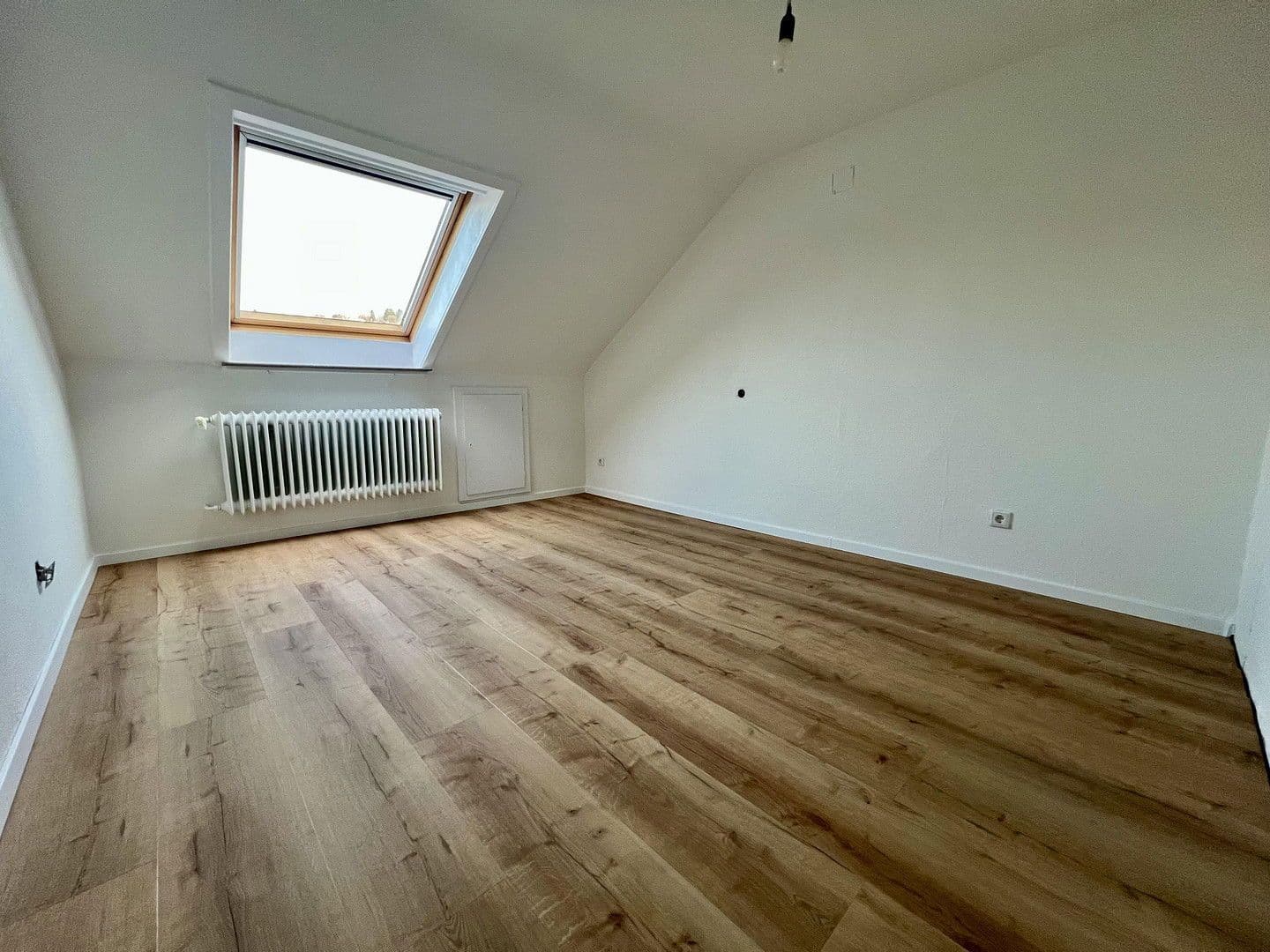 Prenájom bytu 3-izbový 47 m², Ravensberger Straße 162, Wuppertal, Severné Porýnie - Westfálsko Prenájom bytu 3-izbový 47 m², Ravensberger Straße 162, Wuppertal, Severné Porýnie - Westfálsko