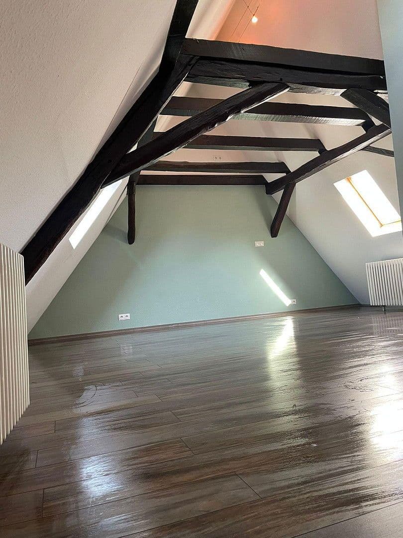 Prenájom bytu 2-izbový 60 m², Altenstraße 10, Annweiler am Trifels, Porýnie-Falcko Prenájom bytu 2-izbový 60 m², Altenstraße 10, Annweiler am Trifels, Porýnie-Falcko