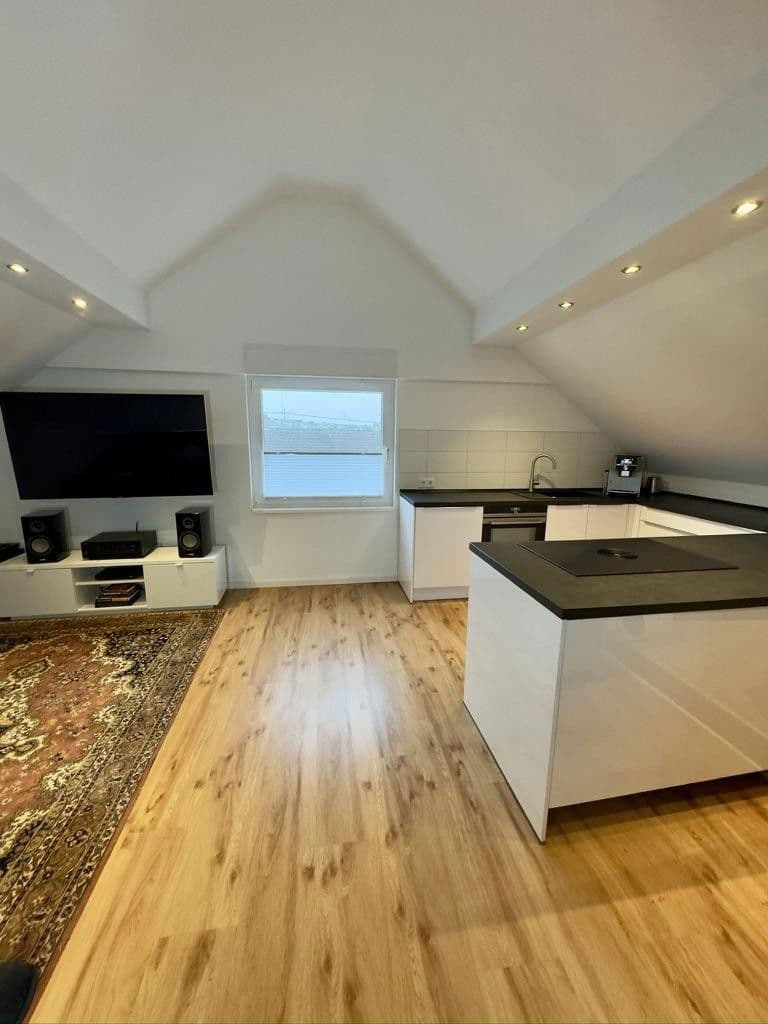 Prenájom bytu 2-izbový 67 m², Püttlingen, Sársko Prenájom bytu 2-izbový 67 m², Püttlingen, Sársko