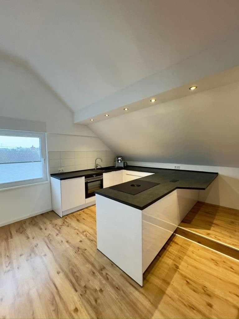 Prenájom bytu 2-izbový 67 m², Püttlingen, Sársko Prenájom bytu 2-izbový 67 m², Püttlingen, Sársko