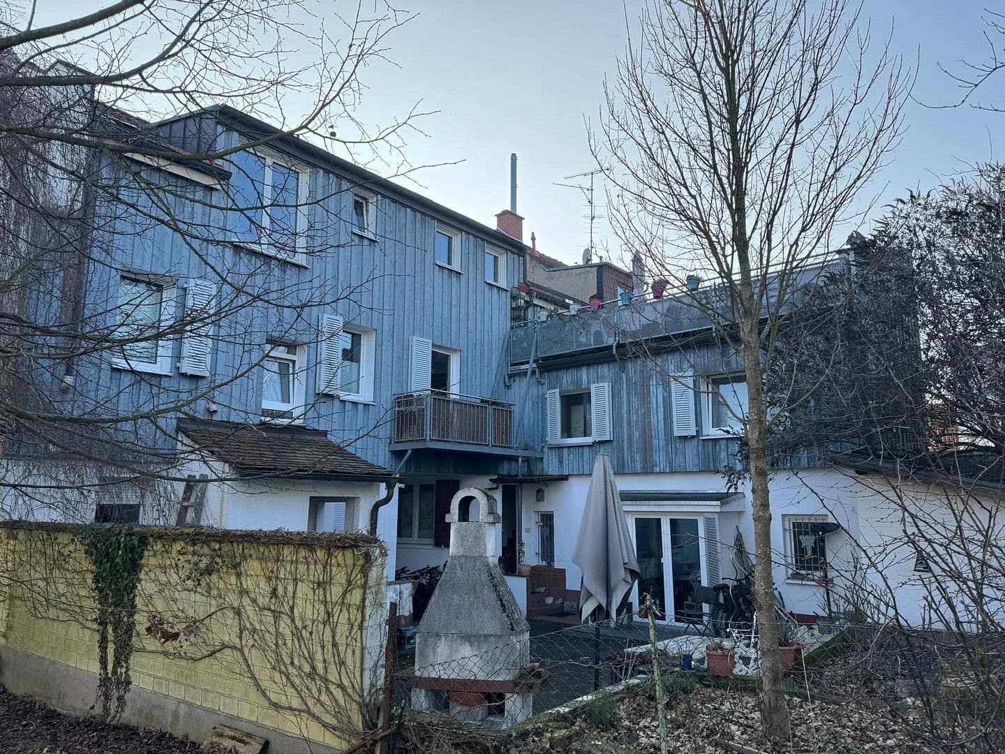 Predaj domu 285 m², pozemek 596 m², Frankfurt am Main, Hesensko Predaj domu 285 m², pozemek 596 m², Frankfurt am Main, Hesensko