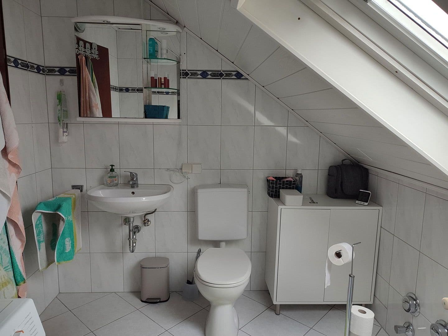 Prenájom bytu 3-izbový 72 m², Brühl, Bádensko-Wurttembersko Prenájom bytu 3-izbový 72 m², Brühl, Bádensko-Wurttembersko