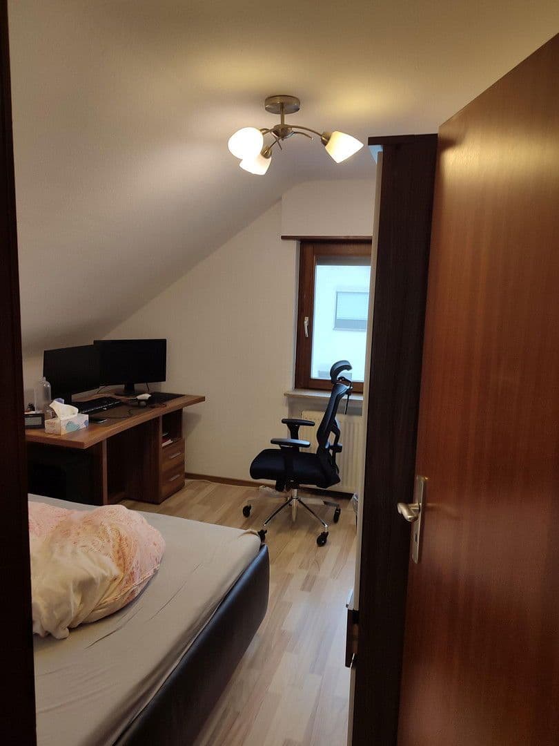 Prenájom bytu 3-izbový 72 m², Brühl, Bádensko-Wurttembersko Prenájom bytu 3-izbový 72 m², Brühl, Bádensko-Wurttembersko