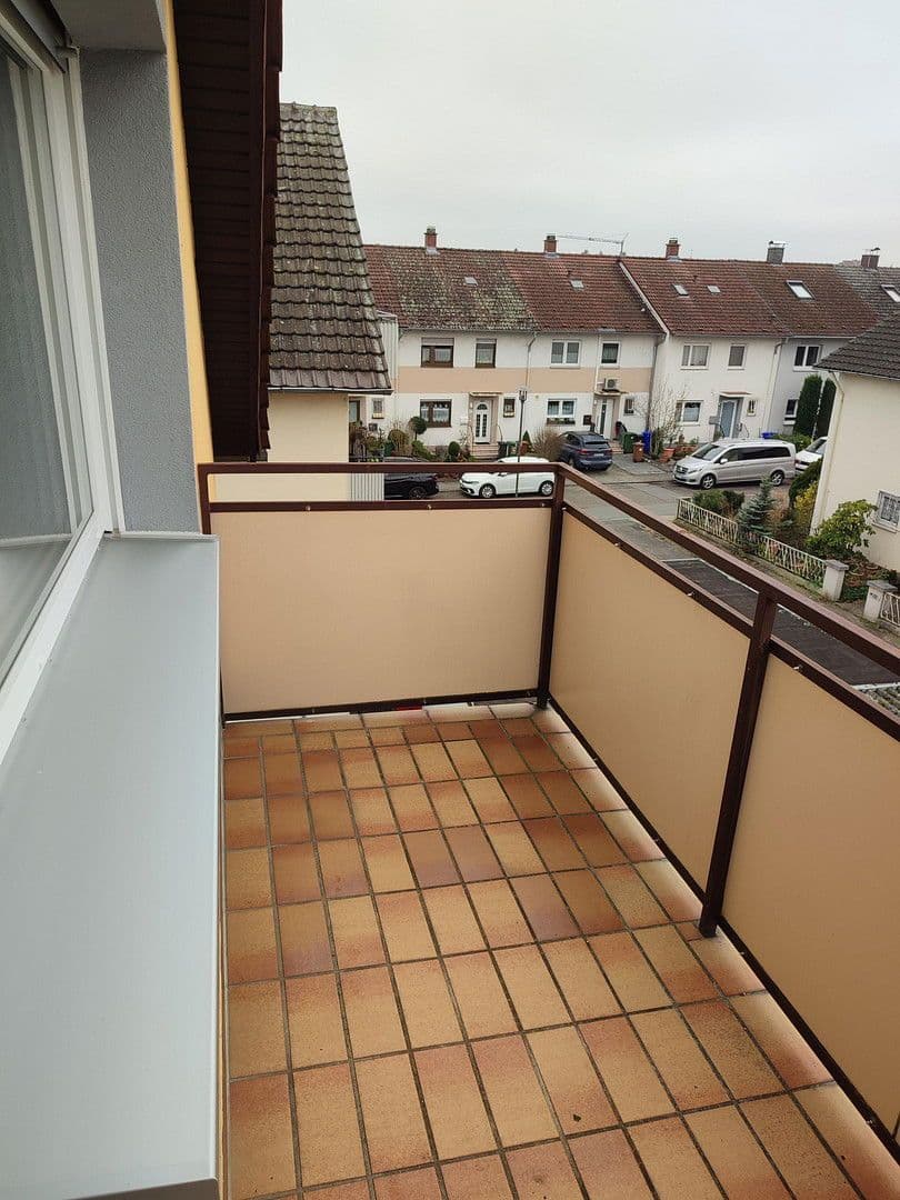 Prenájom bytu 3-izbový 72 m², Brühl, Bádensko-Wurttembersko Prenájom bytu 3-izbový 72 m², Brühl, Bádensko-Wurttembersko