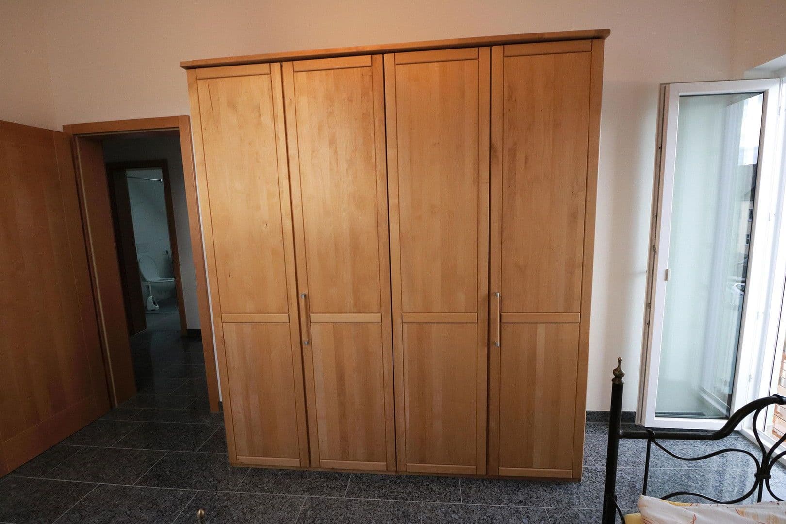 Prenájom bytu 3-izbový 90 m², Senftenauerstraße 154, München, Bavorsko Prenájom bytu 3-izbový 90 m², Senftenauerstraße 154, München, Bavorsko