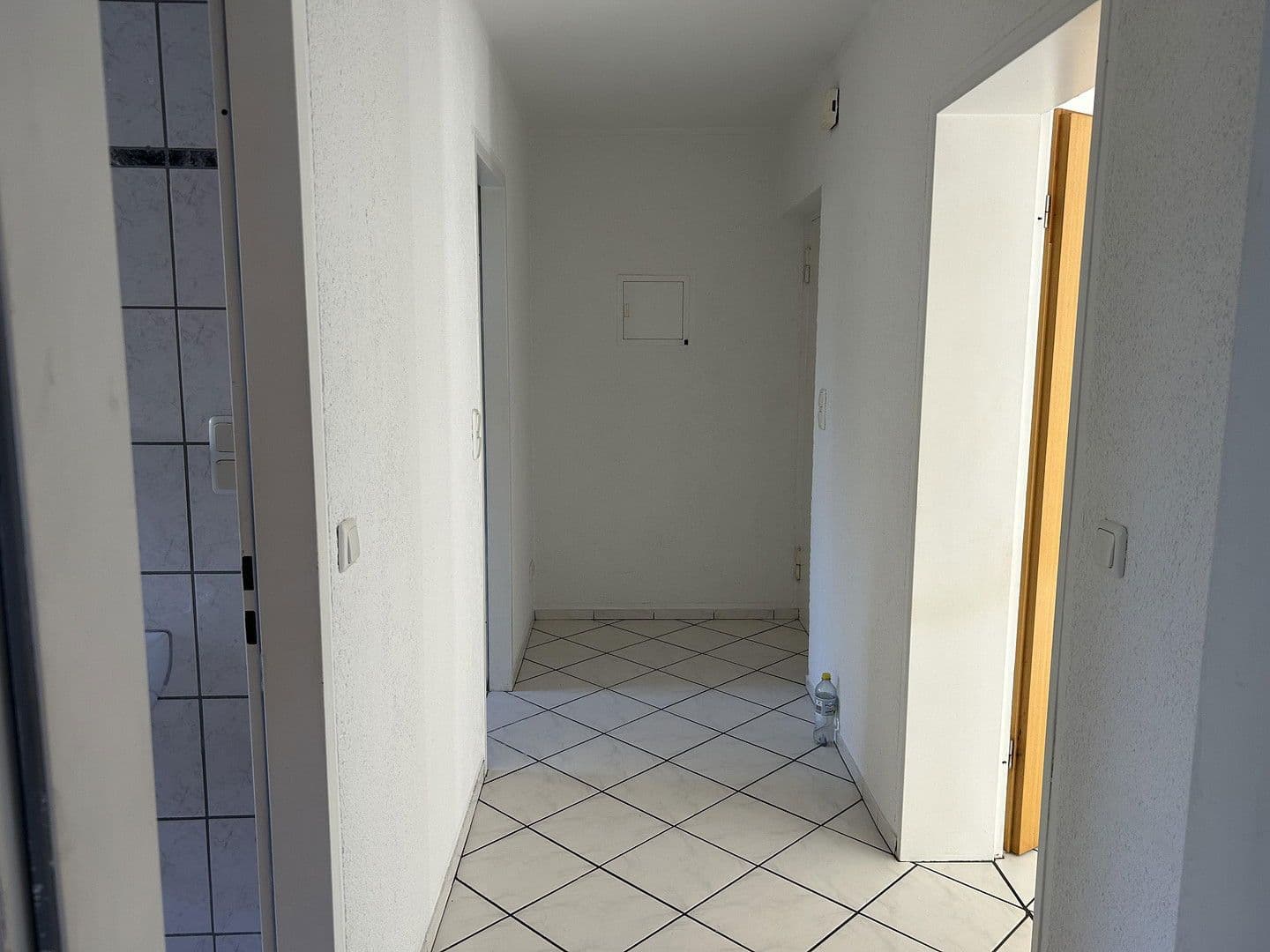 Prenájom bytu 3-izbový 60 m², Krautstraße 69, Duisburg, Severné Porýnie - Westfálsko Prenájom bytu 3-izbový 60 m², Krautstraße 69, Duisburg, Severné Porýnie - Westfálsko