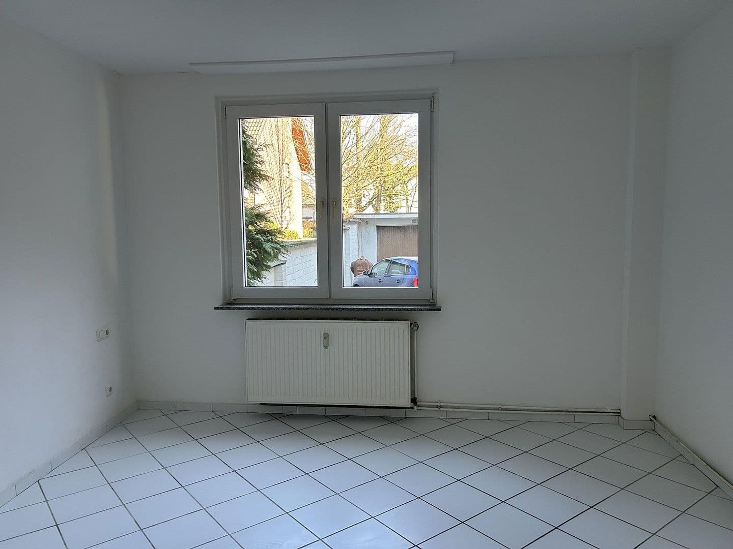 Prenájom bytu 3-izbový 60 m², Krautstraße 69, Duisburg, Severné Porýnie - Westfálsko Prenájom bytu 3-izbový 60 m², Krautstraße 69, Duisburg, Severné Porýnie - Westfálsko