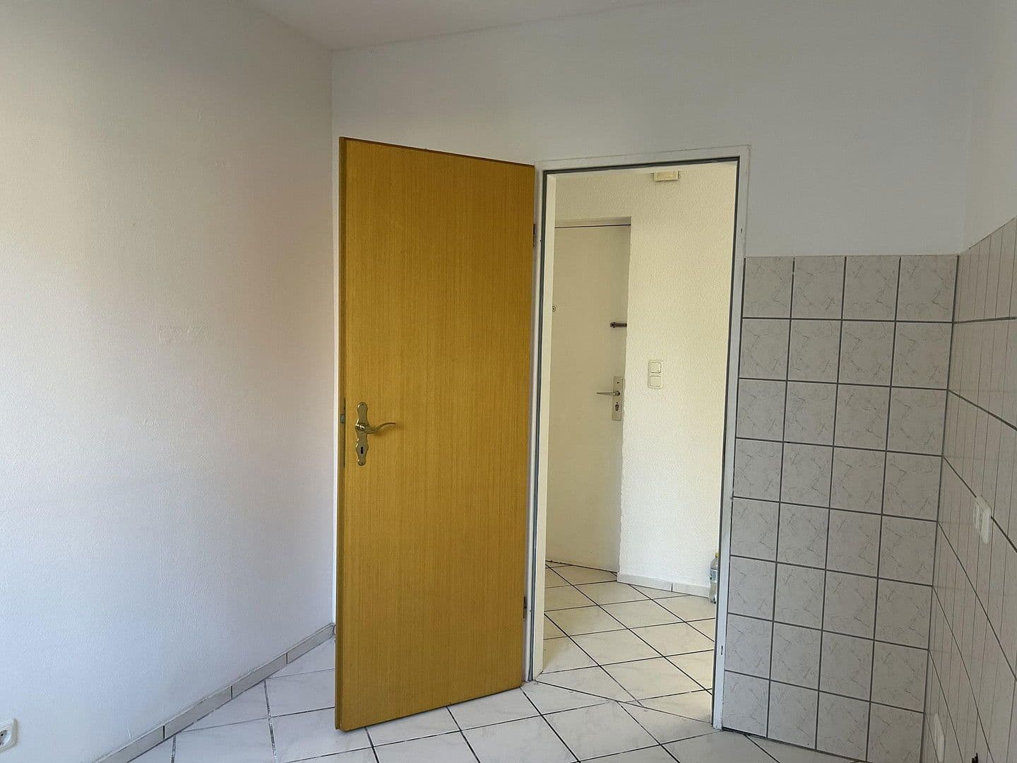 Prenájom bytu 3-izbový 60 m², Krautstraße 69, Duisburg, Severné Porýnie - Westfálsko Prenájom bytu 3-izbový 60 m², Krautstraße 69, Duisburg, Severné Porýnie - Westfálsko