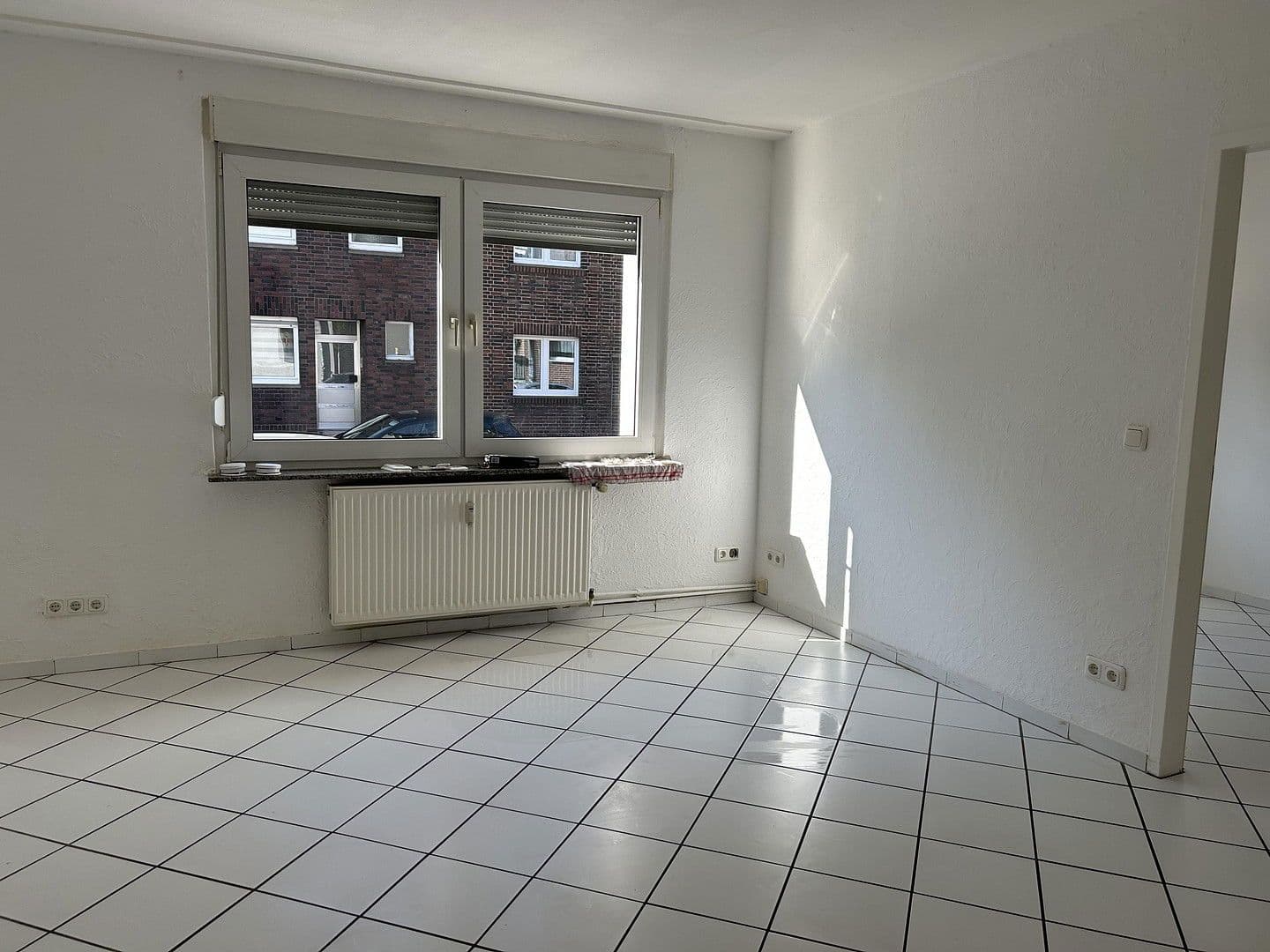 Prenájom bytu 3-izbový 60 m², Krautstraße 69, Duisburg, Severné Porýnie - Westfálsko Prenájom bytu 3-izbový 60 m², Krautstraße 69, Duisburg, Severné Porýnie - Westfálsko