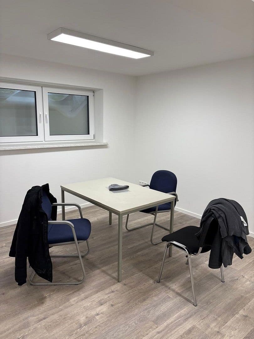 Prenájom kancelárie 62 m², Kienhorststr., Berlin, Berlín Prenájom kancelárie 62 m², Kienhorststr., Berlin, Berlín