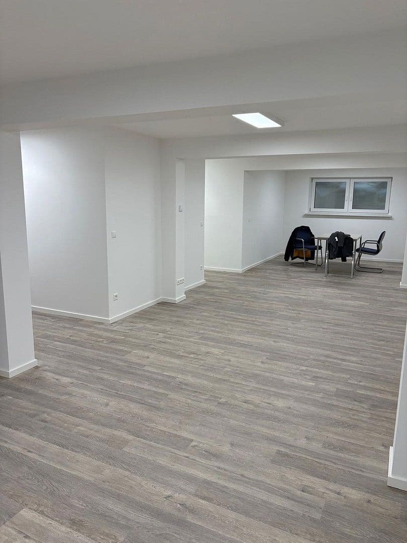 Prenájom kancelárie 62 m², Kienhorststr., Berlin, Berlín Prenájom kancelárie 62 m², Kienhorststr., Berlin, Berlín