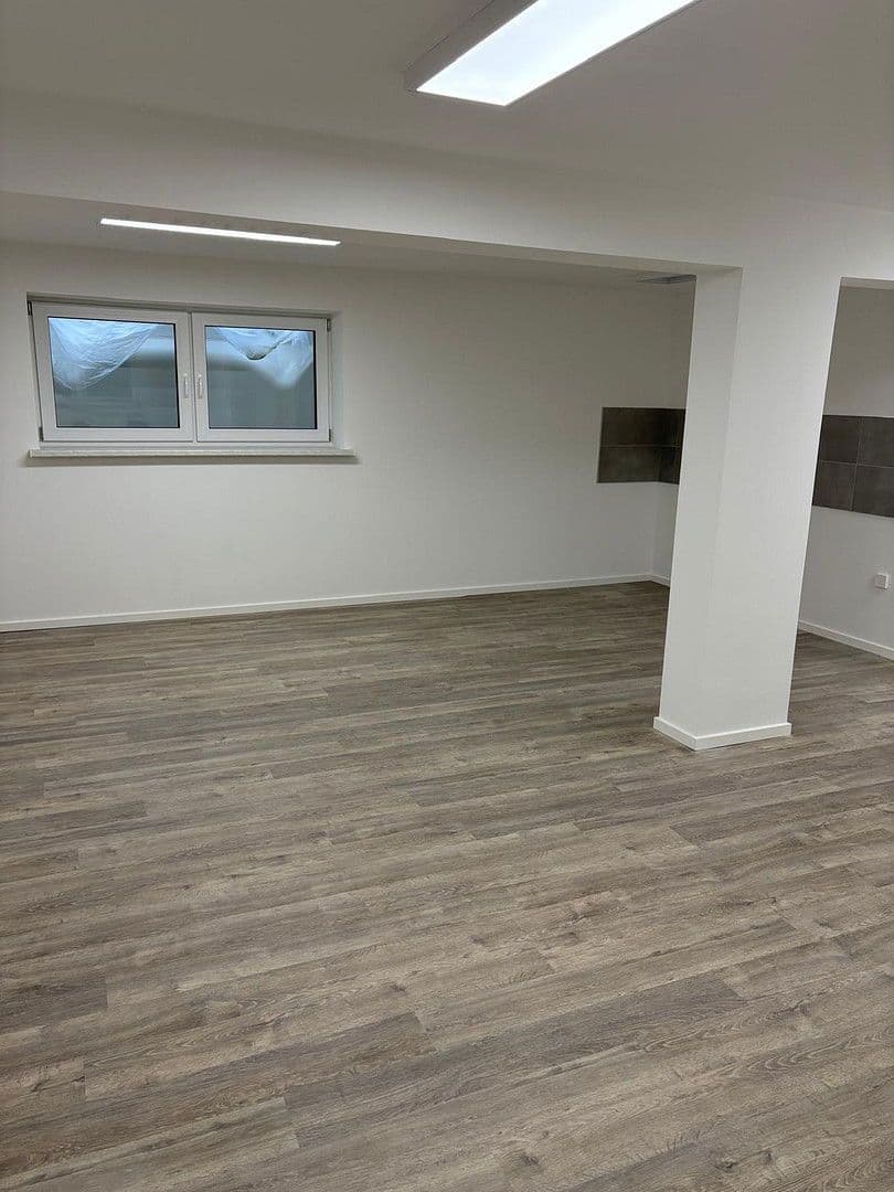 Prenájom kancelárie 62 m², Kienhorststr., Berlin, Berlín Prenájom kancelárie 62 m², Kienhorststr., Berlin, Berlín