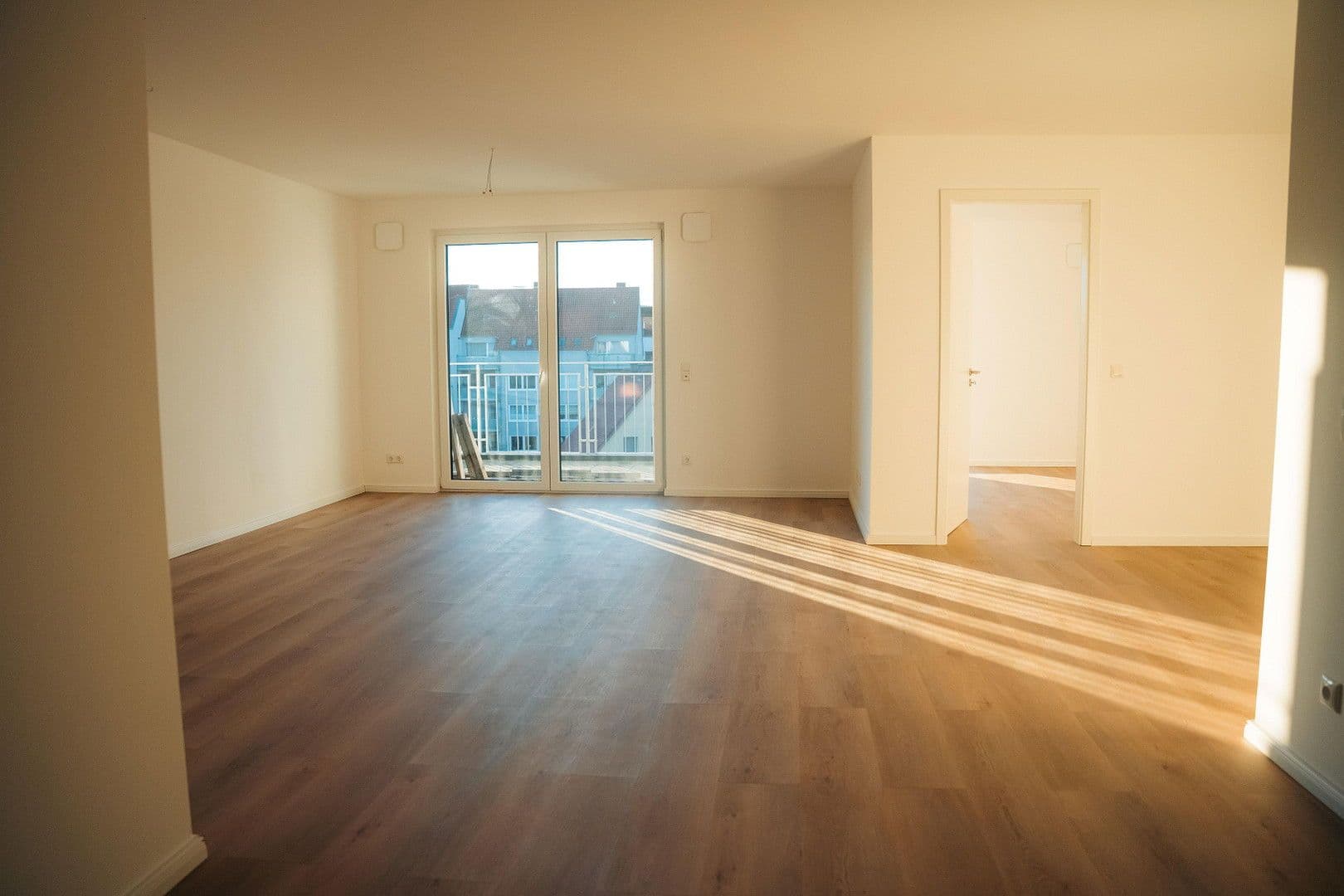 Prenájom bytu 3-izbový 93 m², Hackländerstr. 5, Osnabrück, Dolné Sasko Prenájom bytu 3-izbový 93 m², Hackländerstr. 5, Osnabrück, Dolné Sasko